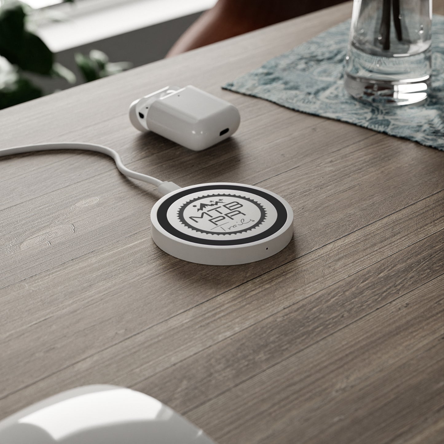 MTB PR Trails - Quake Wireless Charging Pad