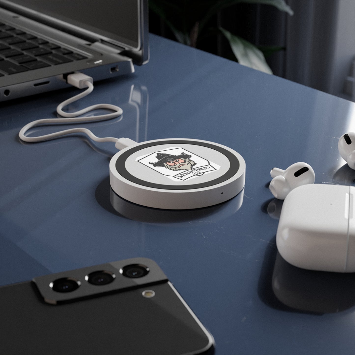 Monte Brujo MTB - Quake Wireless Charging Pad