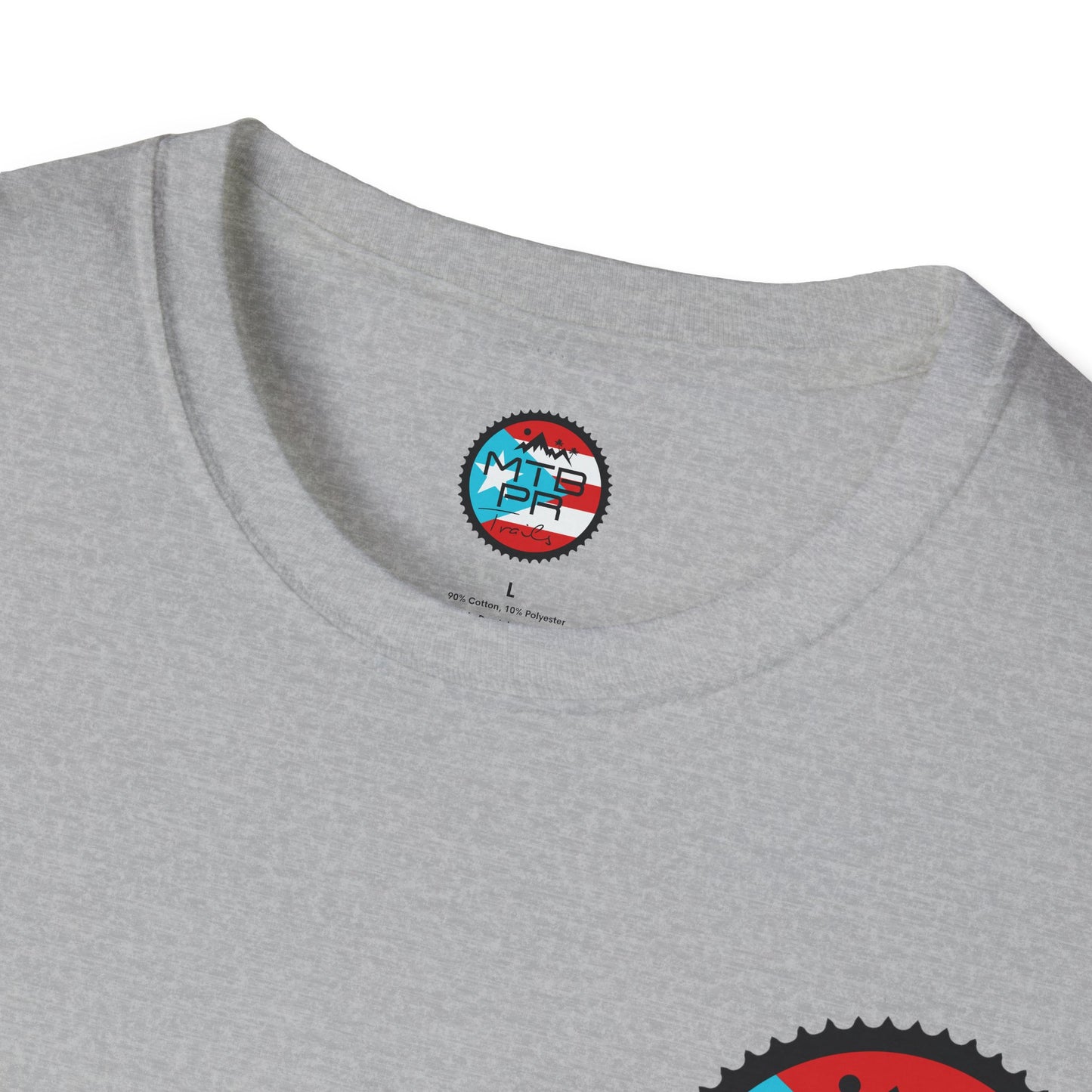 "Mas que un Hobby es un Estilo de VIDA" - Logo con Bandera - Unisex Softstyle T-Shirt