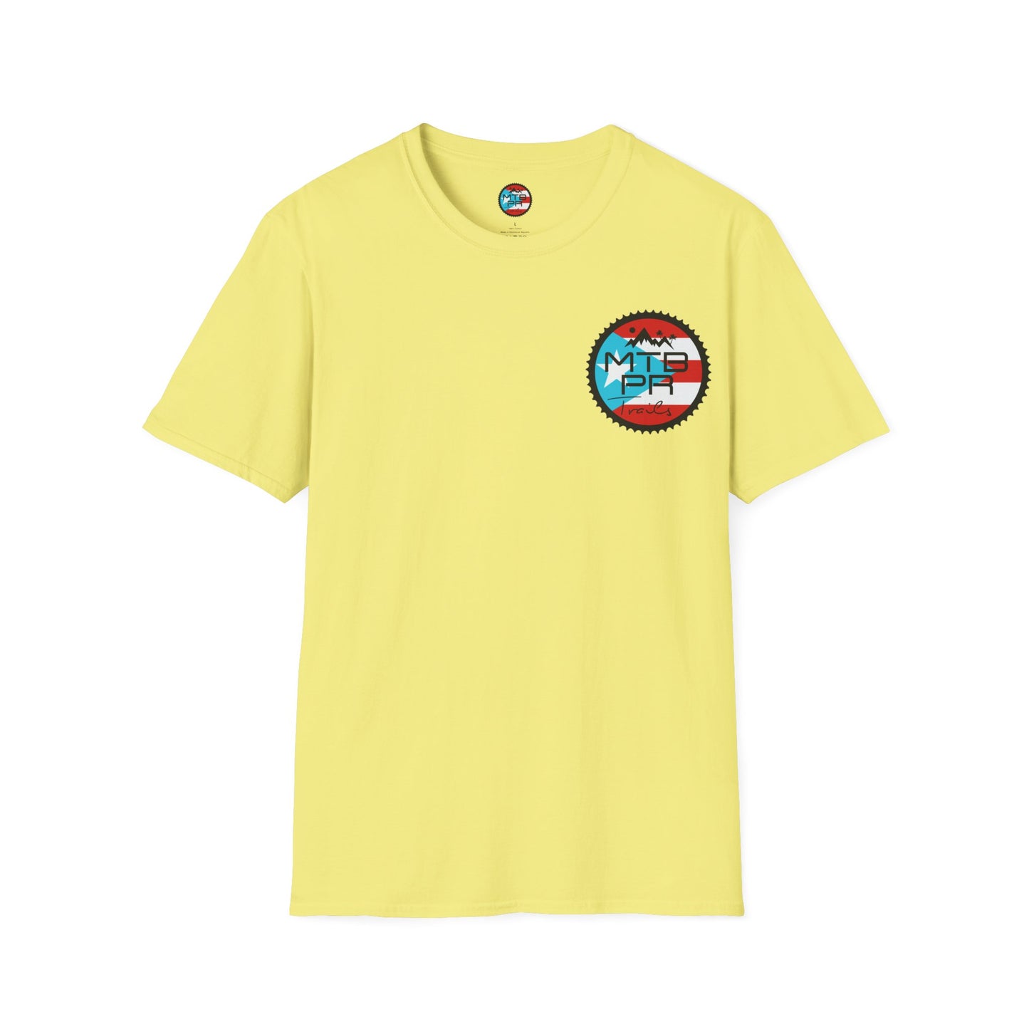 "Mas que un Hobby es un Estilo de VIDA" - Logo con Bandera - Unisex Softstyle T-Shirt