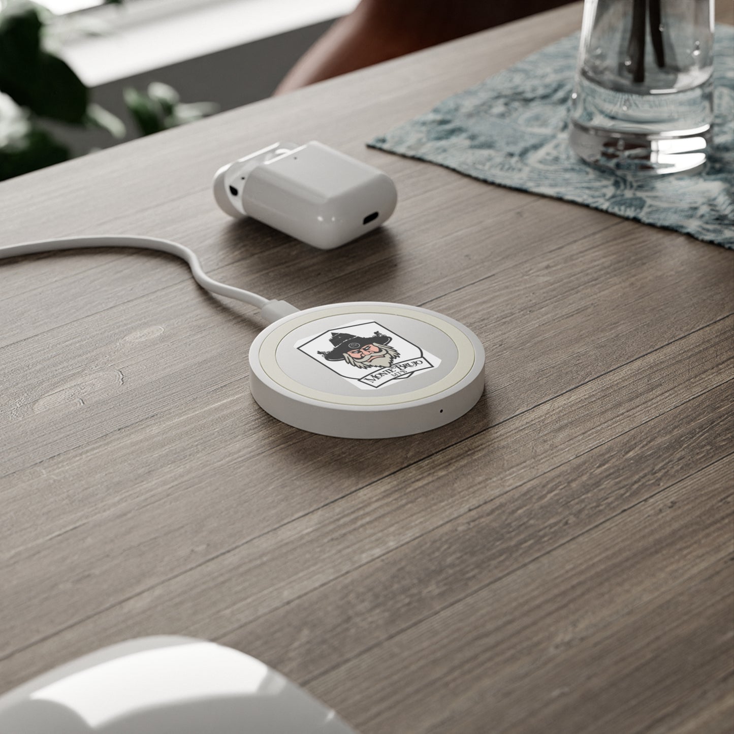 Monte Brujo MTB - Quake Wireless Charging Pad