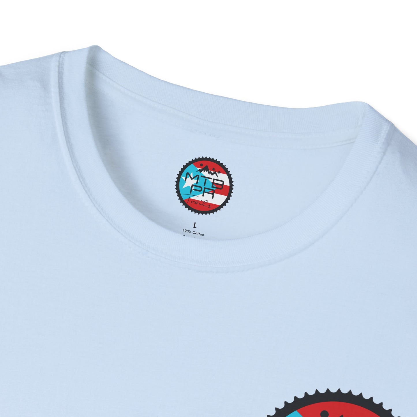 "Mas que un Hobby es un Estilo de VIDA" - Logo con Bandera - Unisex Softstyle T-Shirt